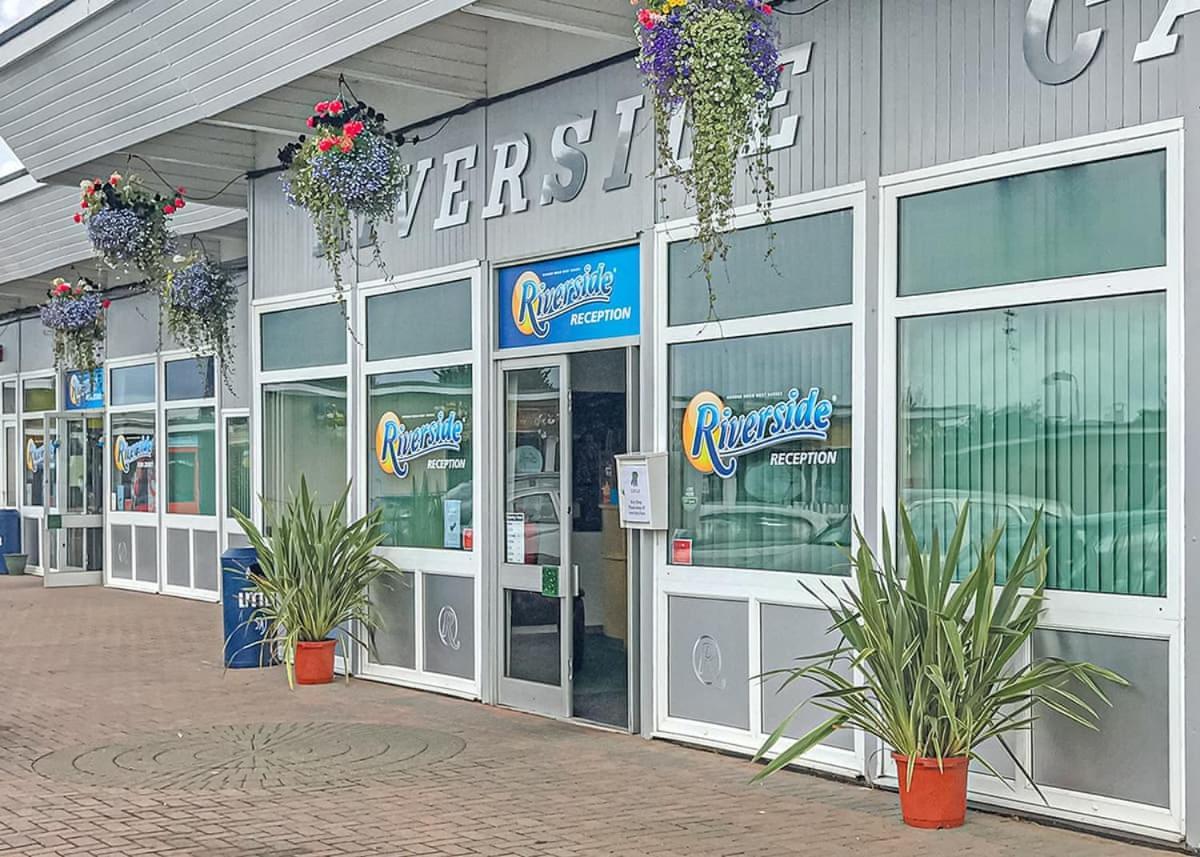 Riverside Caravan Holiday Park Bognor Regis Buitenkant foto